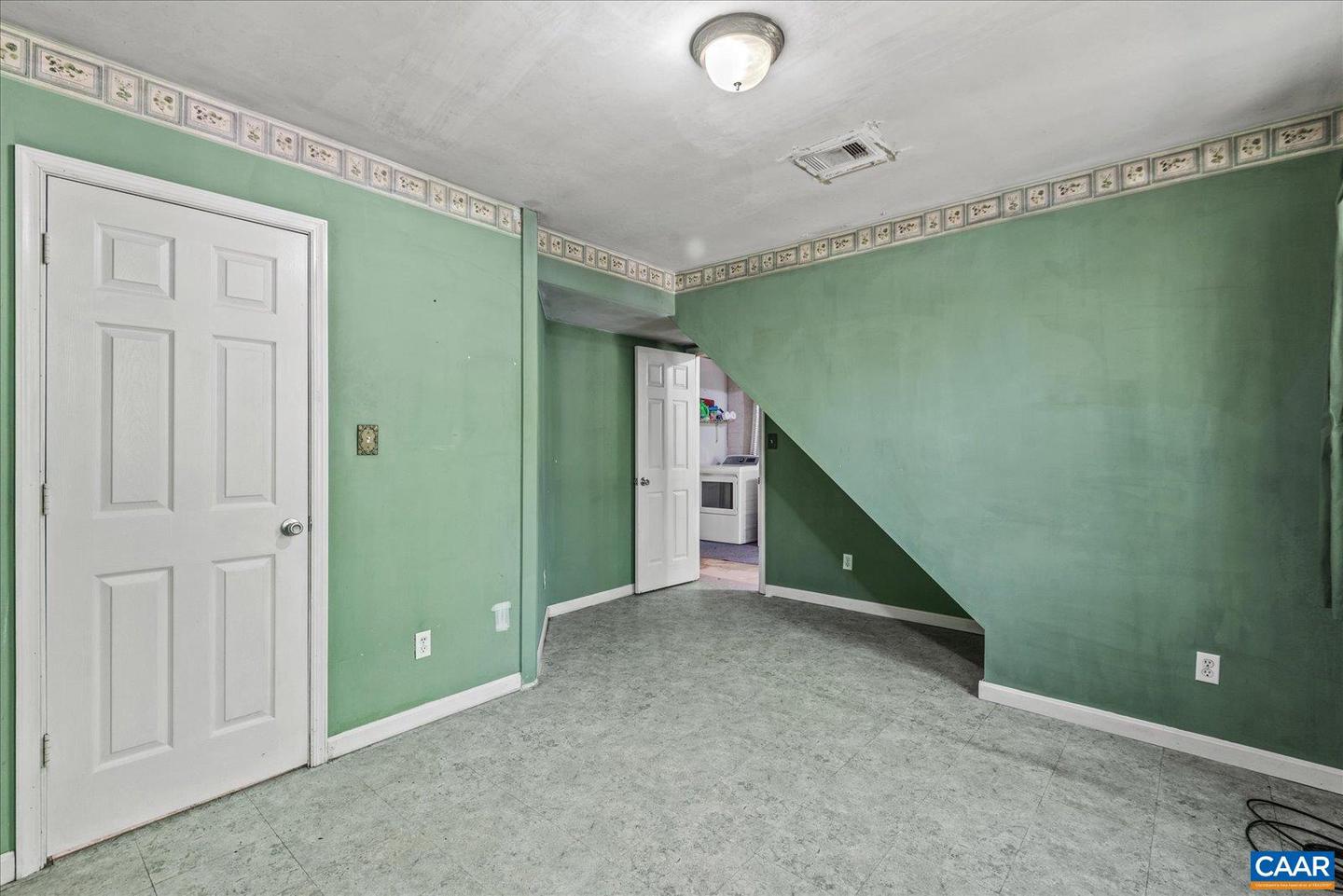 054 COURTHOUSE MOUNTAIN RD, MADISON, Virginia 22727, 3 Bedrooms Bedrooms, ,2 BathroomsBathrooms,Residential,For sale,054 COURTHOUSE MOUNTAIN RD,663961 MLS # 663961
