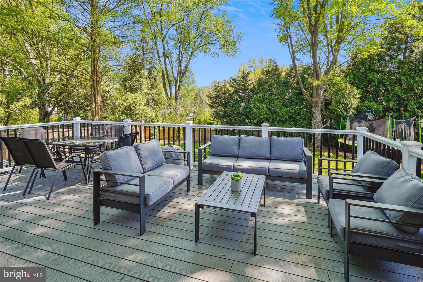538 MARSHALL RD SW, VIENNA, Virginia 22180, 4 Bedrooms Bedrooms, ,3 BathroomsBathrooms,Residential,For sale,538 MARSHALL RD SW,VAFX2237930 MLS # VAFX2237930