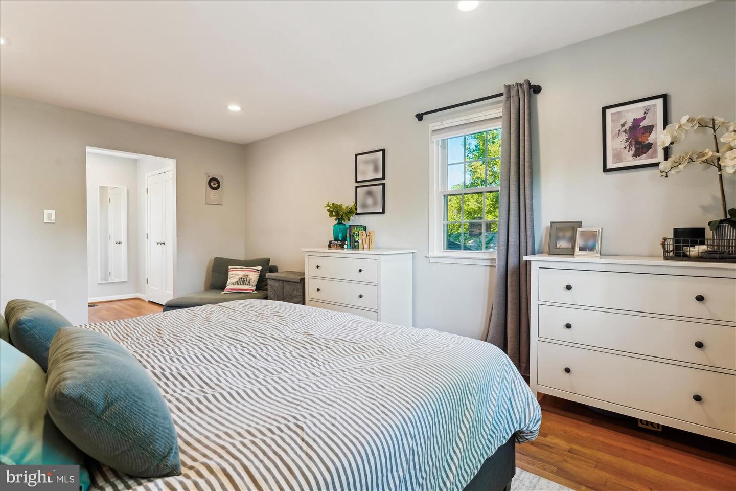 538 MARSHALL RD SW, VIENNA, Virginia 22180, 4 Bedrooms Bedrooms, ,3 BathroomsBathrooms,Residential,For sale,538 MARSHALL RD SW,VAFX2237930 MLS # VAFX2237930