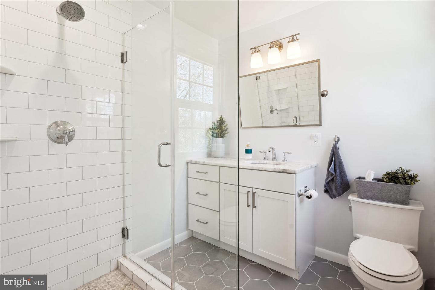 538 MARSHALL RD SW, VIENNA, Virginia 22180, 4 Bedrooms Bedrooms, ,3 BathroomsBathrooms,Residential,For sale,538 MARSHALL RD SW,VAFX2237930 MLS # VAFX2237930