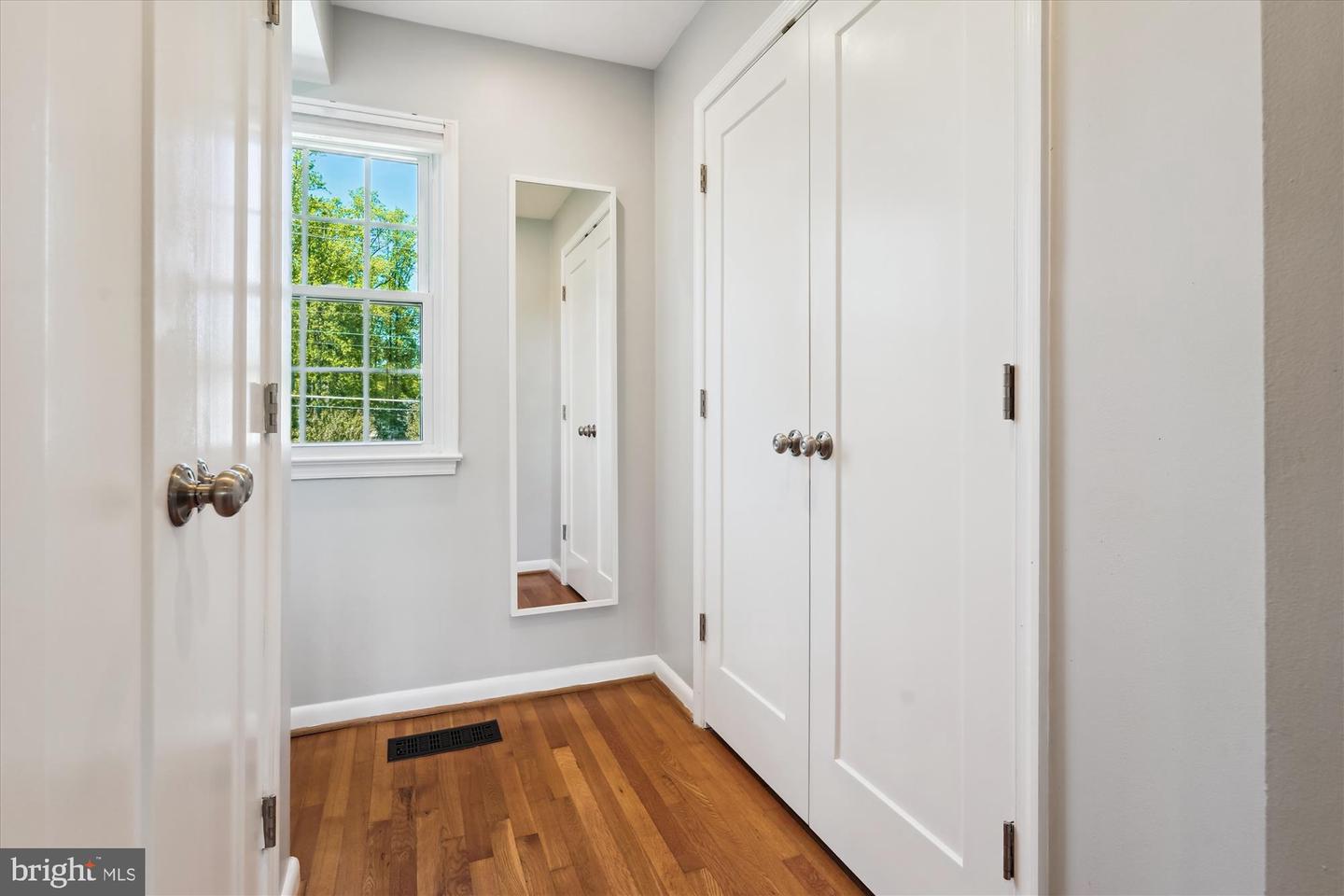 538 MARSHALL RD SW, VIENNA, Virginia 22180, 4 Bedrooms Bedrooms, ,3 BathroomsBathrooms,Residential,For sale,538 MARSHALL RD SW,VAFX2237930 MLS # VAFX2237930