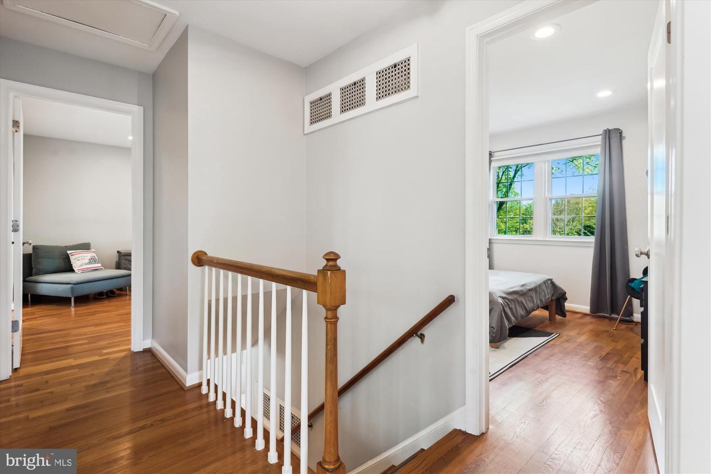 538 MARSHALL RD SW, VIENNA, Virginia 22180, 4 Bedrooms Bedrooms, ,3 BathroomsBathrooms,Residential,For sale,538 MARSHALL RD SW,VAFX2237930 MLS # VAFX2237930