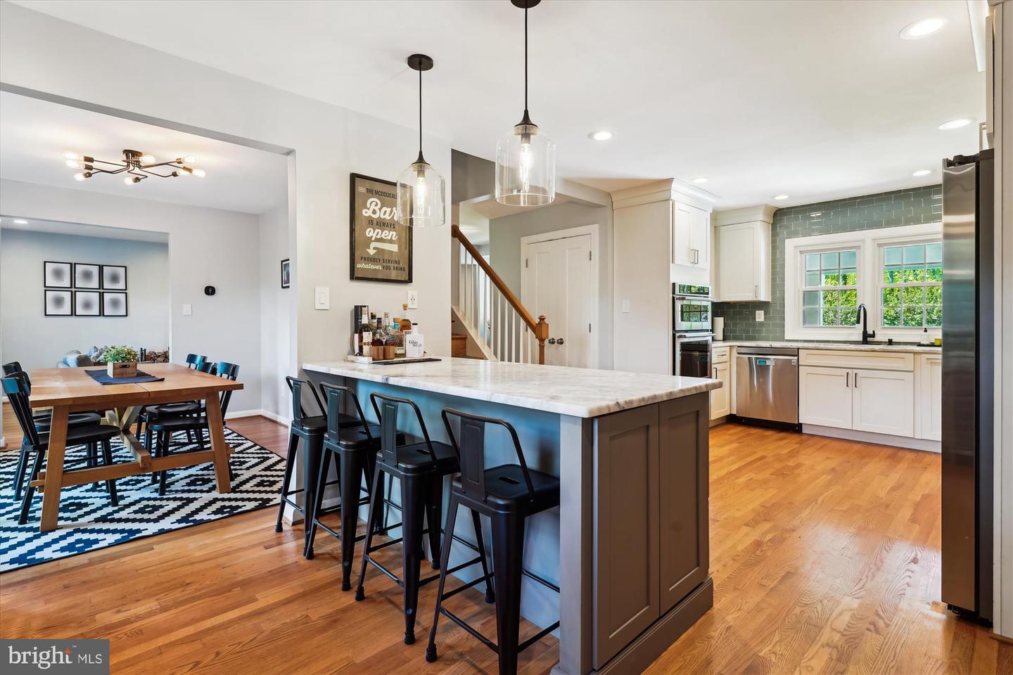 538 MARSHALL RD SW, VIENNA, Virginia 22180, 4 Bedrooms Bedrooms, ,3 BathroomsBathrooms,Residential,For sale,538 MARSHALL RD SW,VAFX2237930 MLS # VAFX2237930