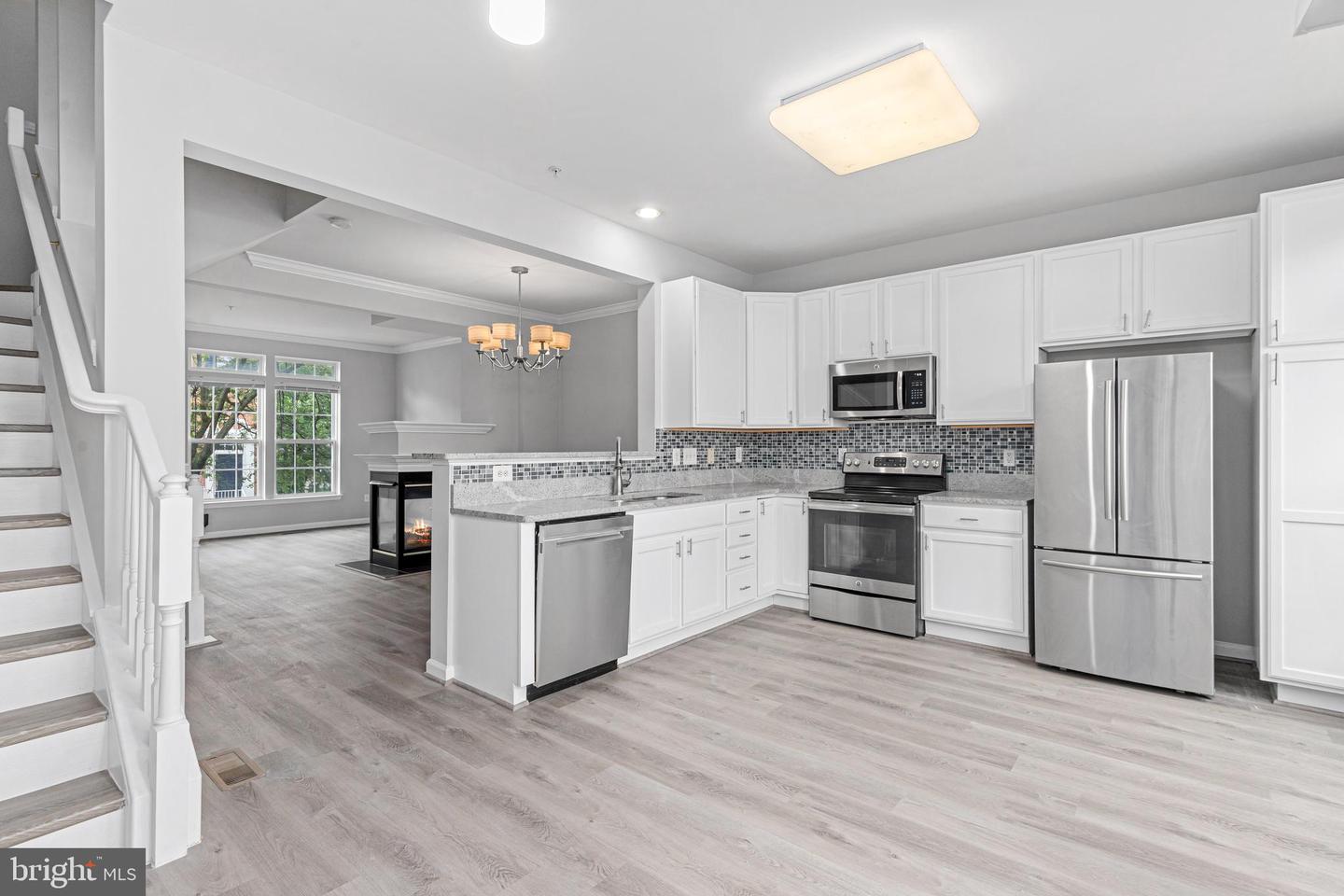 2752 MANHATTAN PL, VIENNA, Virginia 22180, 3 Bedrooms Bedrooms, ,2 BathroomsBathrooms,Residential,For sale,2752 MANHATTAN PL,VAFX2237936 MLS # VAFX2237936