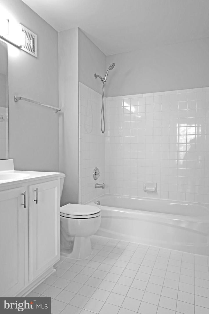 2752 MANHATTAN PL, VIENNA, Virginia 22180, 3 Bedrooms Bedrooms, ,2 BathroomsBathrooms,Residential,For sale,2752 MANHATTAN PL,VAFX2237936 MLS # VAFX2237936