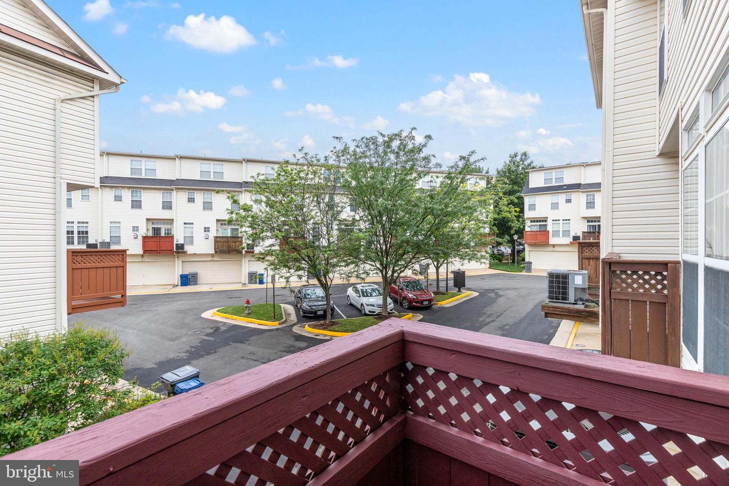 2752 MANHATTAN PL, VIENNA, Virginia 22180, 3 Bedrooms Bedrooms, ,2 BathroomsBathrooms,Residential,For sale,2752 MANHATTAN PL,VAFX2237936 MLS # VAFX2237936