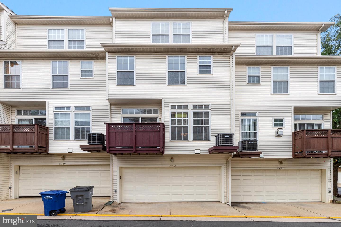 2752 MANHATTAN PL, VIENNA, Virginia 22180, 3 Bedrooms Bedrooms, ,2 BathroomsBathrooms,Residential,For sale,2752 MANHATTAN PL,VAFX2237936 MLS # VAFX2237936