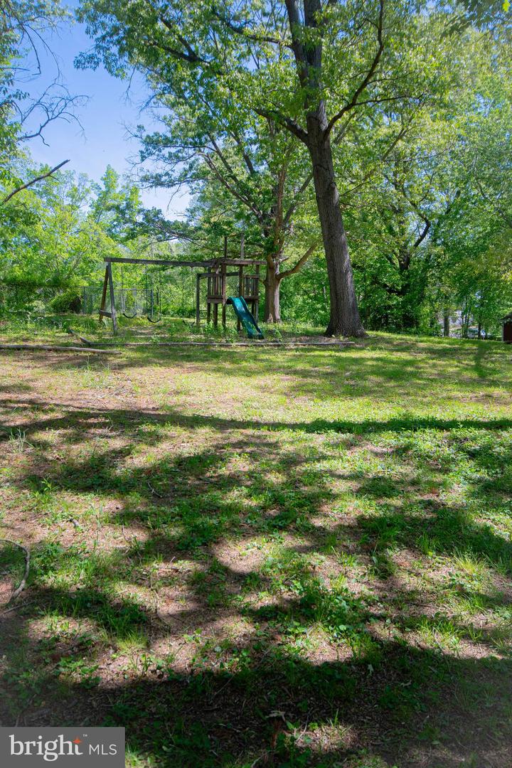 15 HAY BARN RD, STAFFORD, Virginia 22556, 5 Bedrooms Bedrooms, ,3 BathroomsBathrooms,Residential,For sale,15 HAY BARN RD,VAST2038428 MLS # VAST2038428