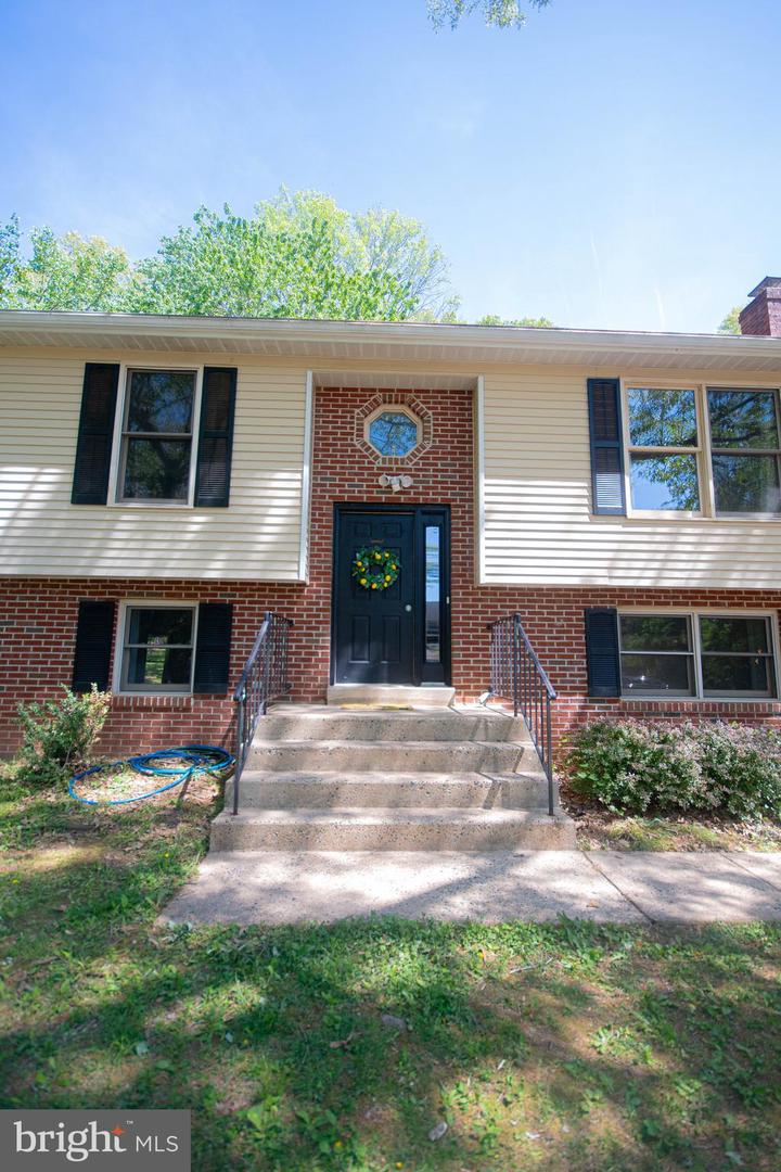 15 HAY BARN RD, STAFFORD, Virginia 22556, 5 Bedrooms Bedrooms, ,3 BathroomsBathrooms,Residential,For sale,15 HAY BARN RD,VAST2038428 MLS # VAST2038428