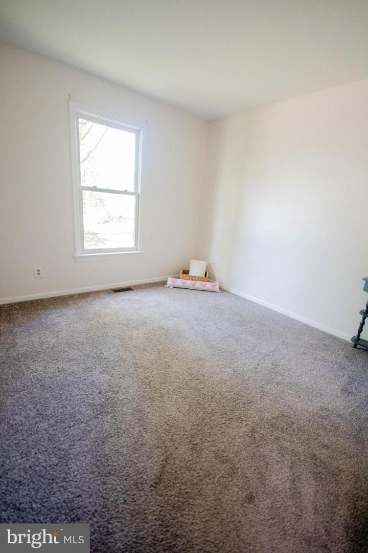 15 HAY BARN RD, STAFFORD, Virginia 22556, 5 Bedrooms Bedrooms, ,3 BathroomsBathrooms,Residential,For sale,15 HAY BARN RD,VAST2038428 MLS # VAST2038428