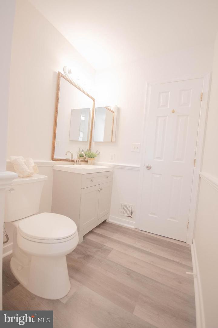 15 HAY BARN RD, STAFFORD, Virginia 22556, 5 Bedrooms Bedrooms, ,3 BathroomsBathrooms,Residential,For sale,15 HAY BARN RD,VAST2038428 MLS # VAST2038428