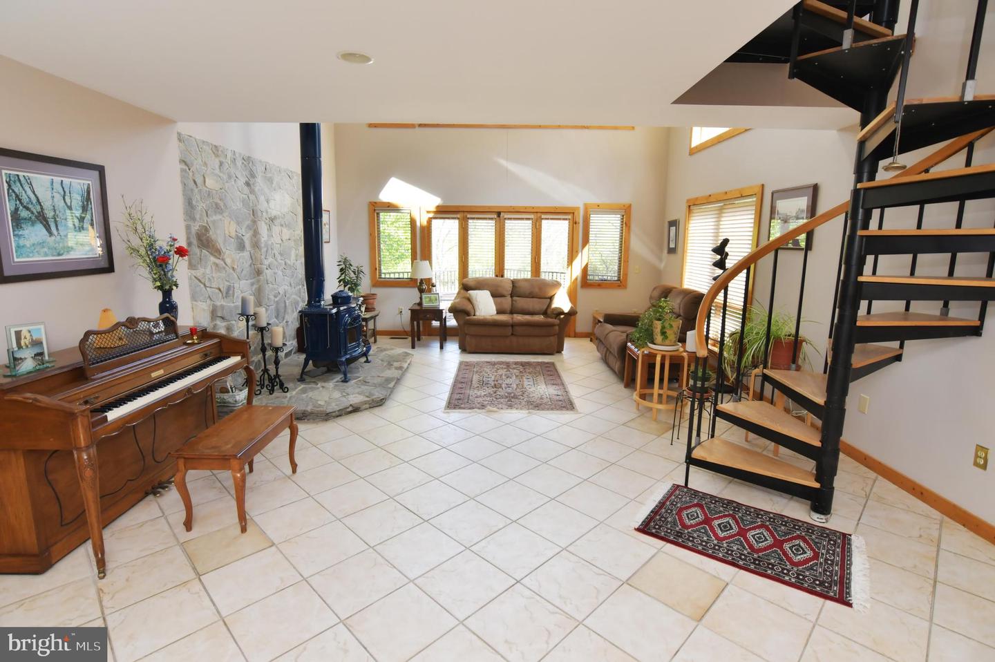 448 SHENANDOAH RIVER LN, FRONT ROYAL, Virginia 22630, 2 Bedrooms Bedrooms, ,2 BathroomsBathrooms,Residential,For sale,448 SHENANDOAH RIVER LN,VACL2003672 MLS # VACL2003672
