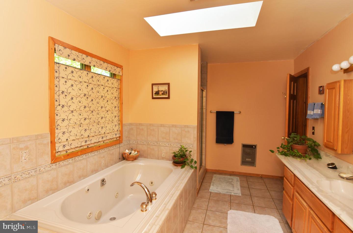 448 SHENANDOAH RIVER LN, FRONT ROYAL, Virginia 22630, 2 Bedrooms Bedrooms, ,2 BathroomsBathrooms,Residential,For sale,448 SHENANDOAH RIVER LN,VACL2003672 MLS # VACL2003672