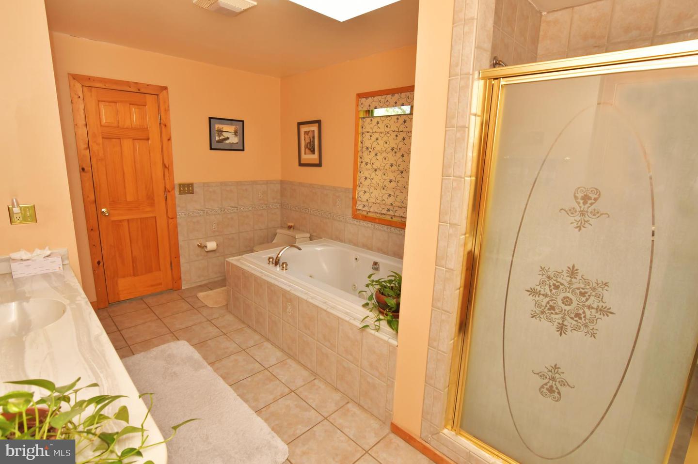 448 SHENANDOAH RIVER LN, FRONT ROYAL, Virginia 22630, 2 Bedrooms Bedrooms, ,2 BathroomsBathrooms,Residential,For sale,448 SHENANDOAH RIVER LN,VACL2003672 MLS # VACL2003672