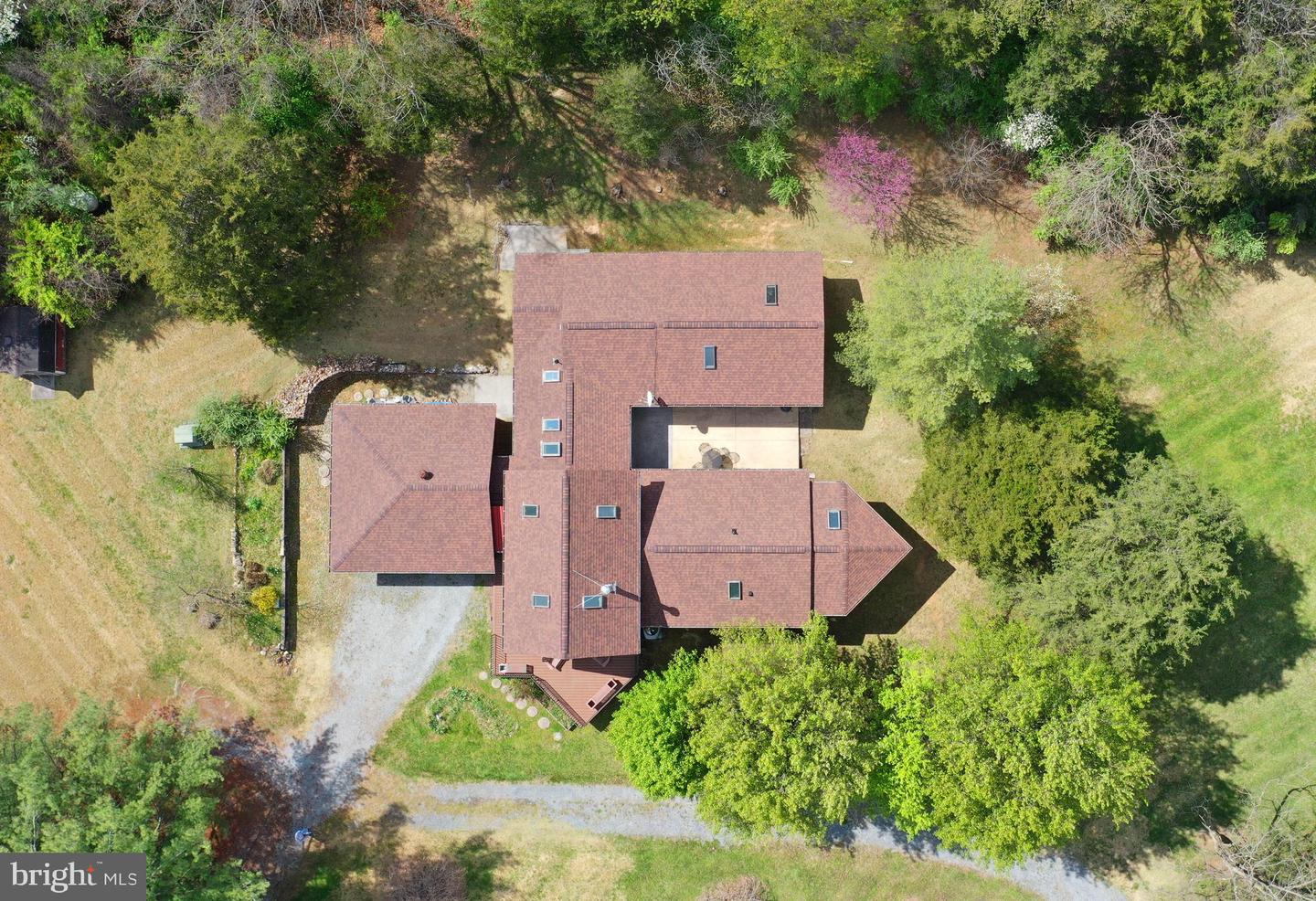 448 SHENANDOAH RIVER LN, FRONT ROYAL, Virginia 22630, 2 Bedrooms Bedrooms, ,2 BathroomsBathrooms,Residential,For sale,448 SHENANDOAH RIVER LN,VACL2003672 MLS # VACL2003672