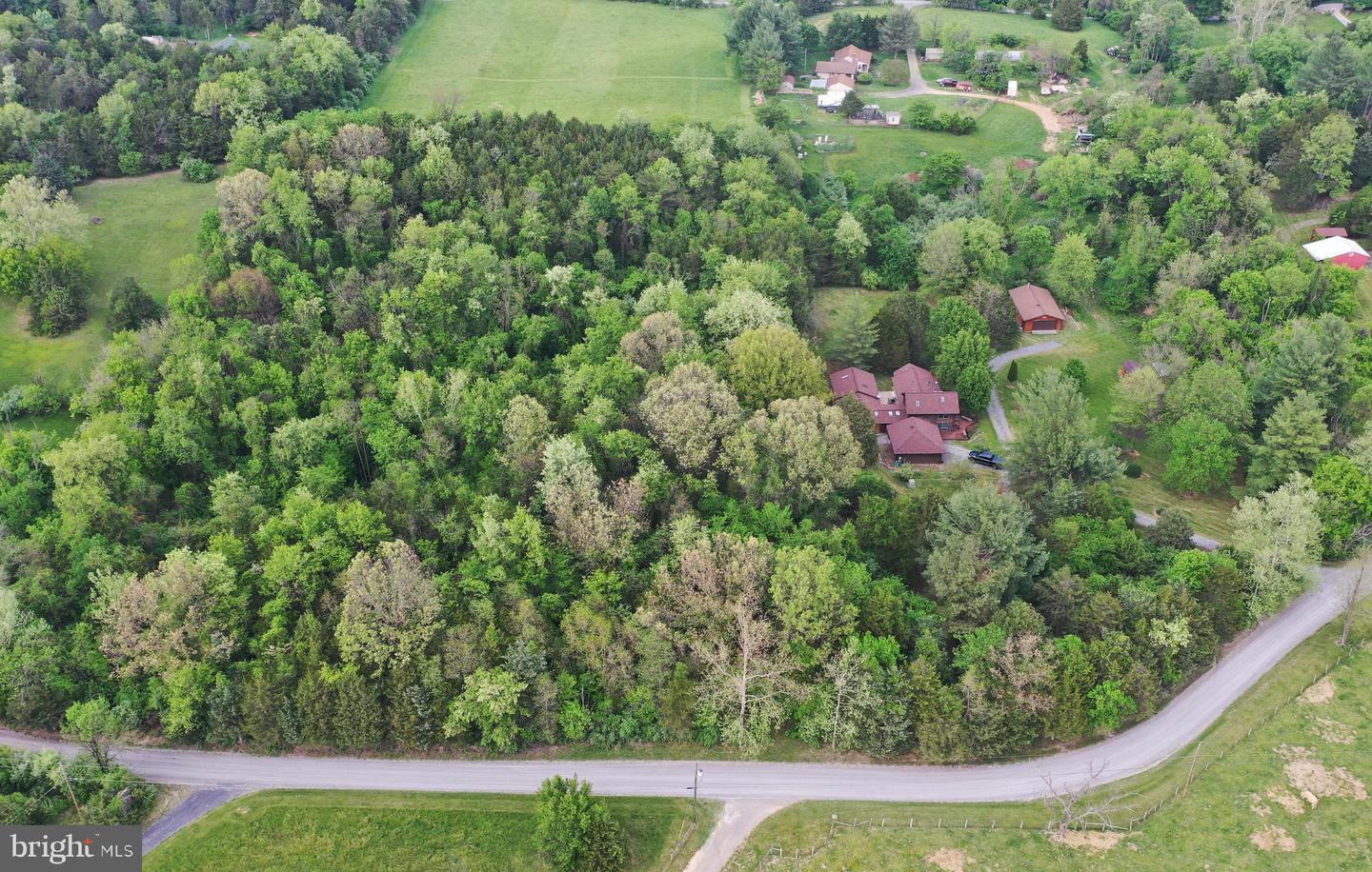 448 SHENANDOAH RIVER LN, FRONT ROYAL, Virginia 22630, 2 Bedrooms Bedrooms, ,2 BathroomsBathrooms,Residential,For sale,448 SHENANDOAH RIVER LN,VACL2003672 MLS # VACL2003672