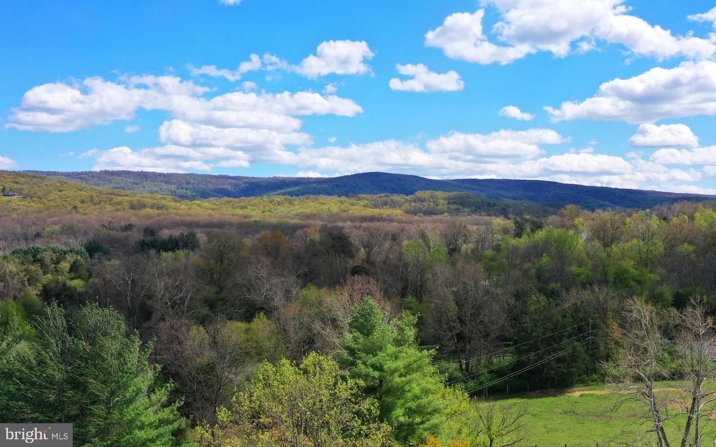 448 SHENANDOAH RIVER LN, FRONT ROYAL, Virginia 22630, 2 Bedrooms Bedrooms, ,2 BathroomsBathrooms,Residential,For sale,448 SHENANDOAH RIVER LN,VACL2003672 MLS # VACL2003672