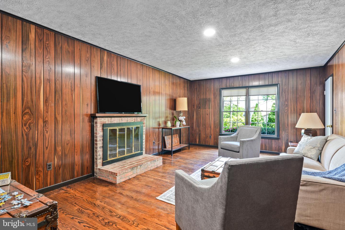 5400 30TH ST N, ARLINGTON, Virginia 22207, 4 Bedrooms Bedrooms, ,3 BathroomsBathrooms,Residential,For sale,5400 30TH ST N,VAAR2056878 MLS # VAAR2056878