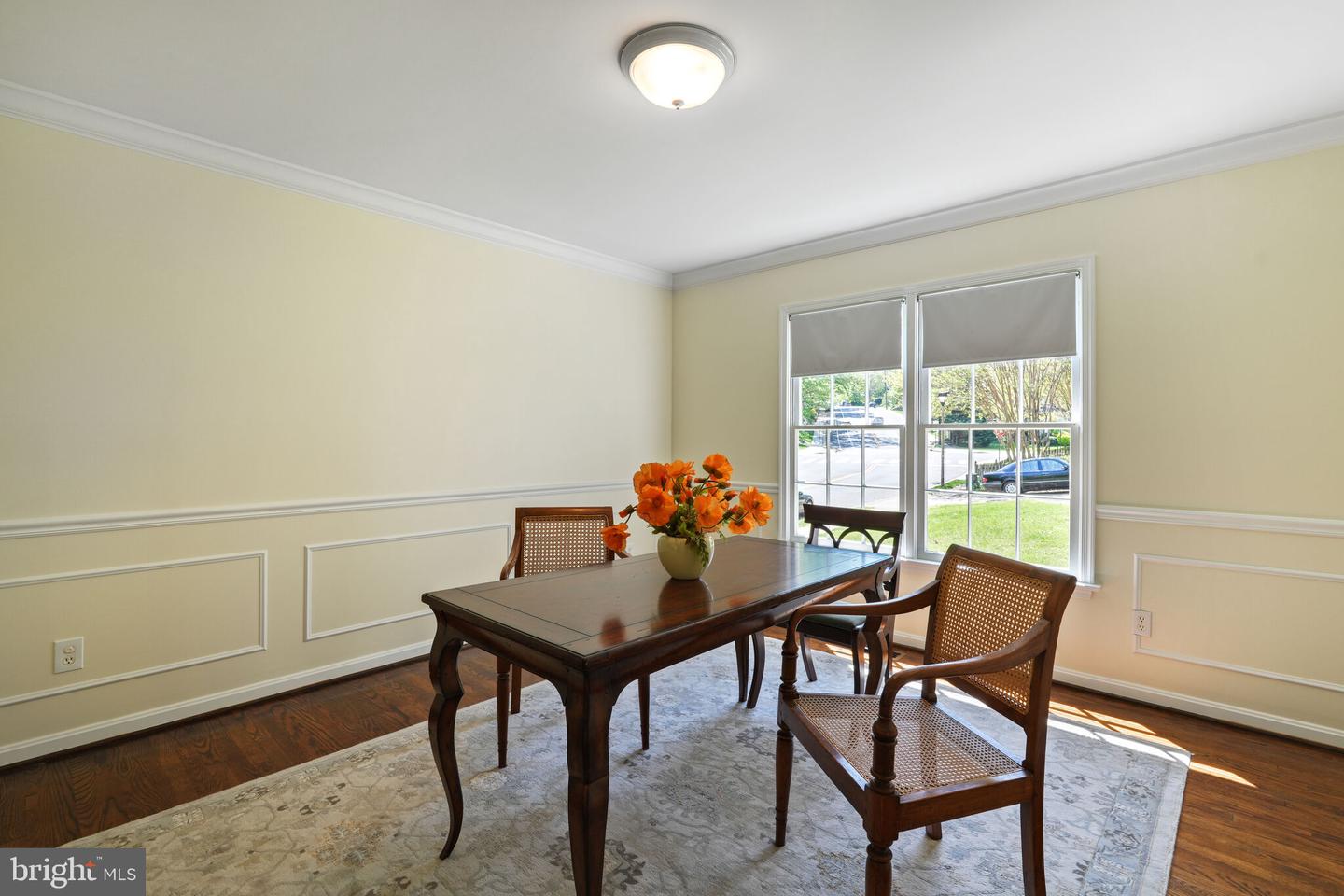 5400 30TH ST N, ARLINGTON, Virginia 22207, 4 Bedrooms Bedrooms, ,3 BathroomsBathrooms,Residential,For sale,5400 30TH ST N,VAAR2056878 MLS # VAAR2056878
