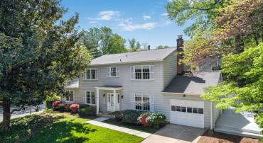 5400 30TH ST N, ARLINGTON, Virginia 22207, 4 Bedrooms Bedrooms, ,3 BathroomsBathrooms,Residential,For sale,5400 30TH ST N,VAAR2056878 MLS # VAAR2056878