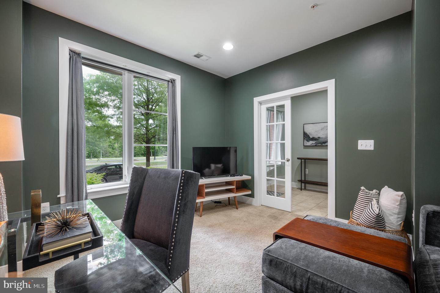 2006 POTOMAC AVE, ALEXANDRIA, Virginia 22301, 3 Bedrooms Bedrooms, ,3 BathroomsBathrooms,Residential,For sale,2006 POTOMAC AVE,VAAX2044820 MLS # VAAX2044820