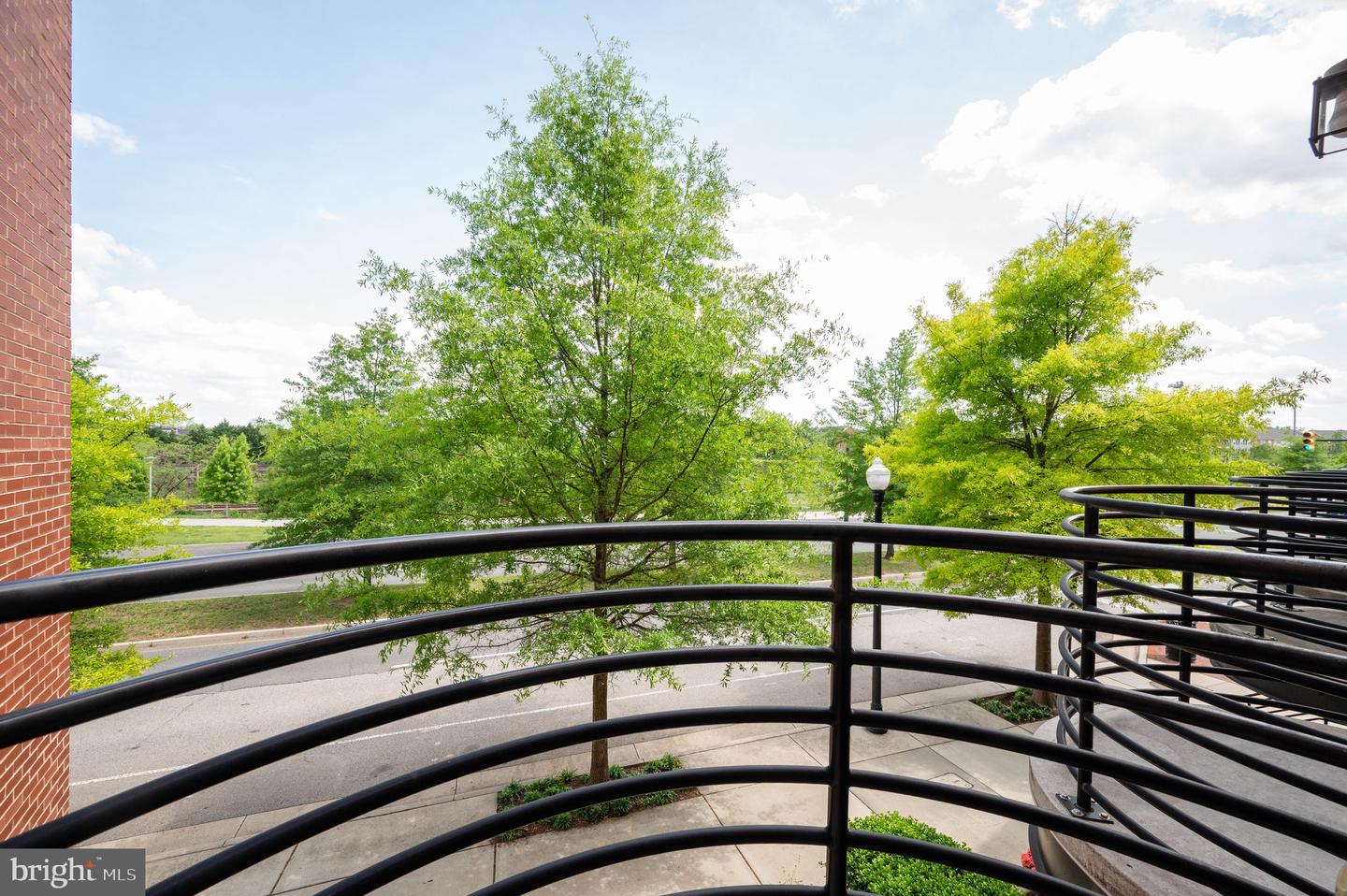 2006 POTOMAC AVE, ALEXANDRIA, Virginia 22301, 3 Bedrooms Bedrooms, ,3 BathroomsBathrooms,Residential,For sale,2006 POTOMAC AVE,VAAX2044820 MLS # VAAX2044820