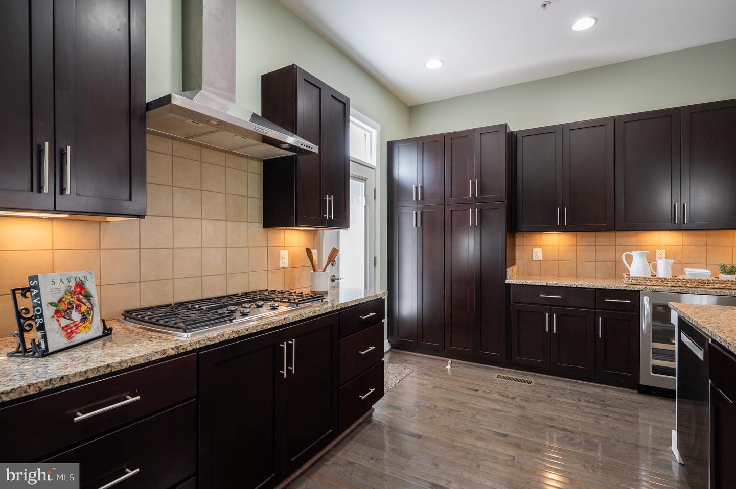 2006 POTOMAC AVE, ALEXANDRIA, Virginia 22301, 3 Bedrooms Bedrooms, ,3 BathroomsBathrooms,Residential,For sale,2006 POTOMAC AVE,VAAX2044820 MLS # VAAX2044820