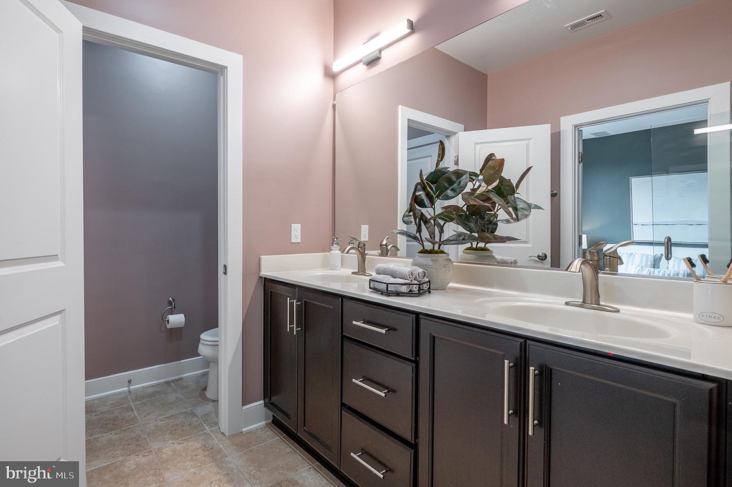 2006 POTOMAC AVE, ALEXANDRIA, Virginia 22301, 3 Bedrooms Bedrooms, ,3 BathroomsBathrooms,Residential,For sale,2006 POTOMAC AVE,VAAX2044820 MLS # VAAX2044820