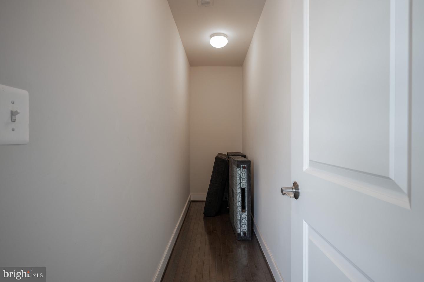 2006 POTOMAC AVE, ALEXANDRIA, Virginia 22301, 3 Bedrooms Bedrooms, ,3 BathroomsBathrooms,Residential,For sale,2006 POTOMAC AVE,VAAX2044820 MLS # VAAX2044820