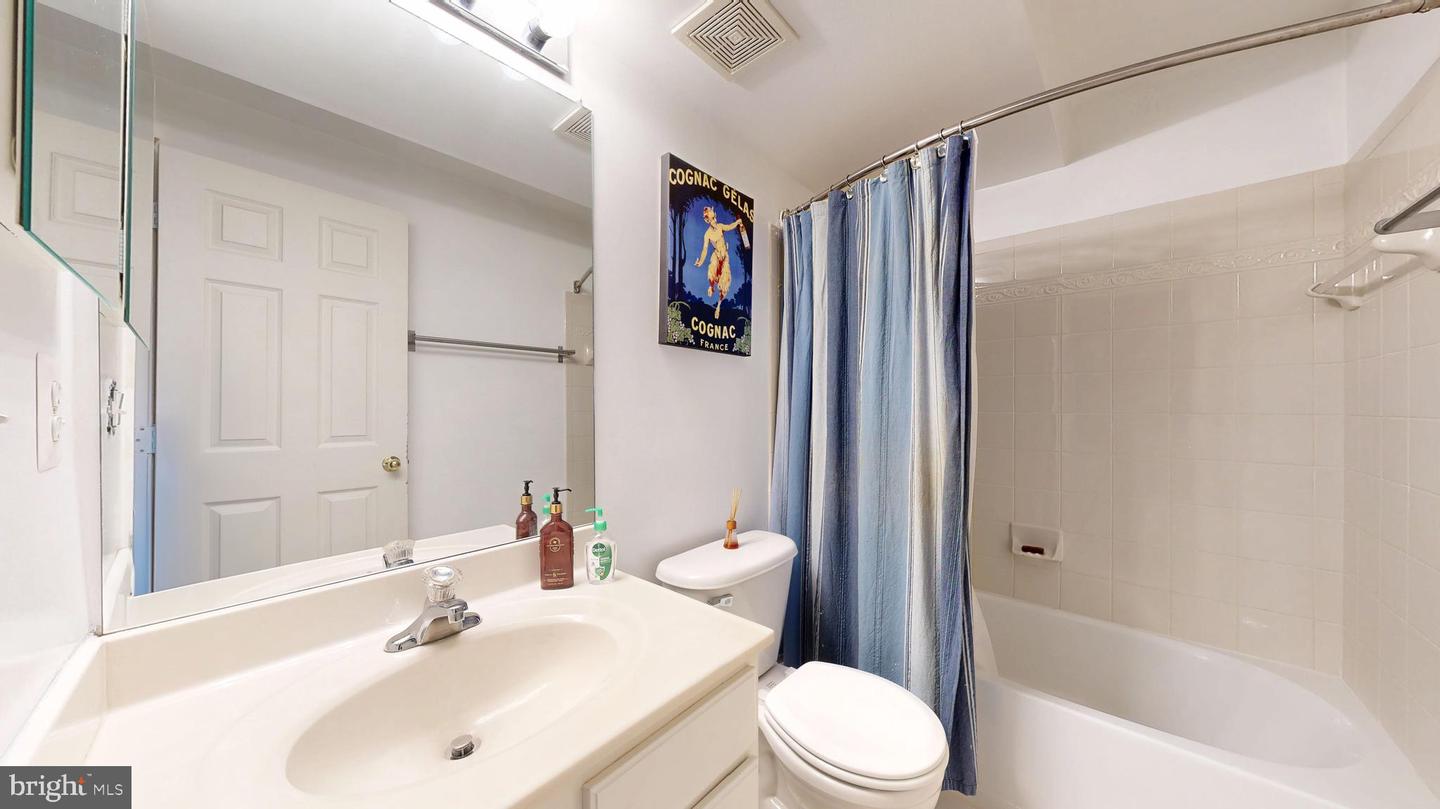 837 FERNDALE TER NE, LEESBURG, Virginia 20176, 3 Bedrooms Bedrooms, ,3 BathroomsBathrooms,Residential,For sale,837 FERNDALE TER NE,VALO2095298 MLS # VALO2095298