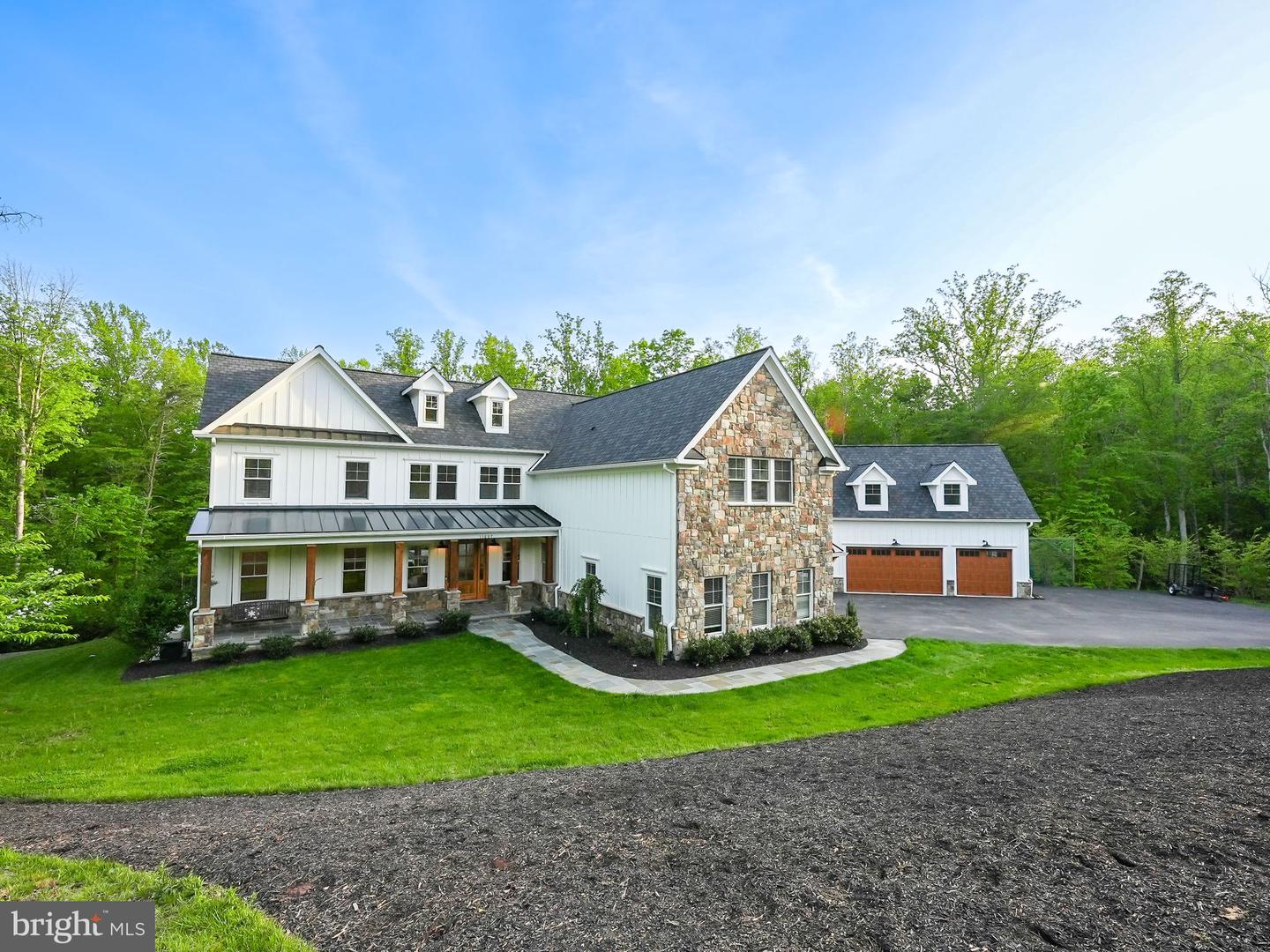 11607 LAWTER LN, CLIFTON, Virginia 20124, 4 Bedrooms Bedrooms, ,6 BathroomsBathrooms,Residential,For sale,11607 LAWTER LN,VAFX2238010 MLS # VAFX2238010