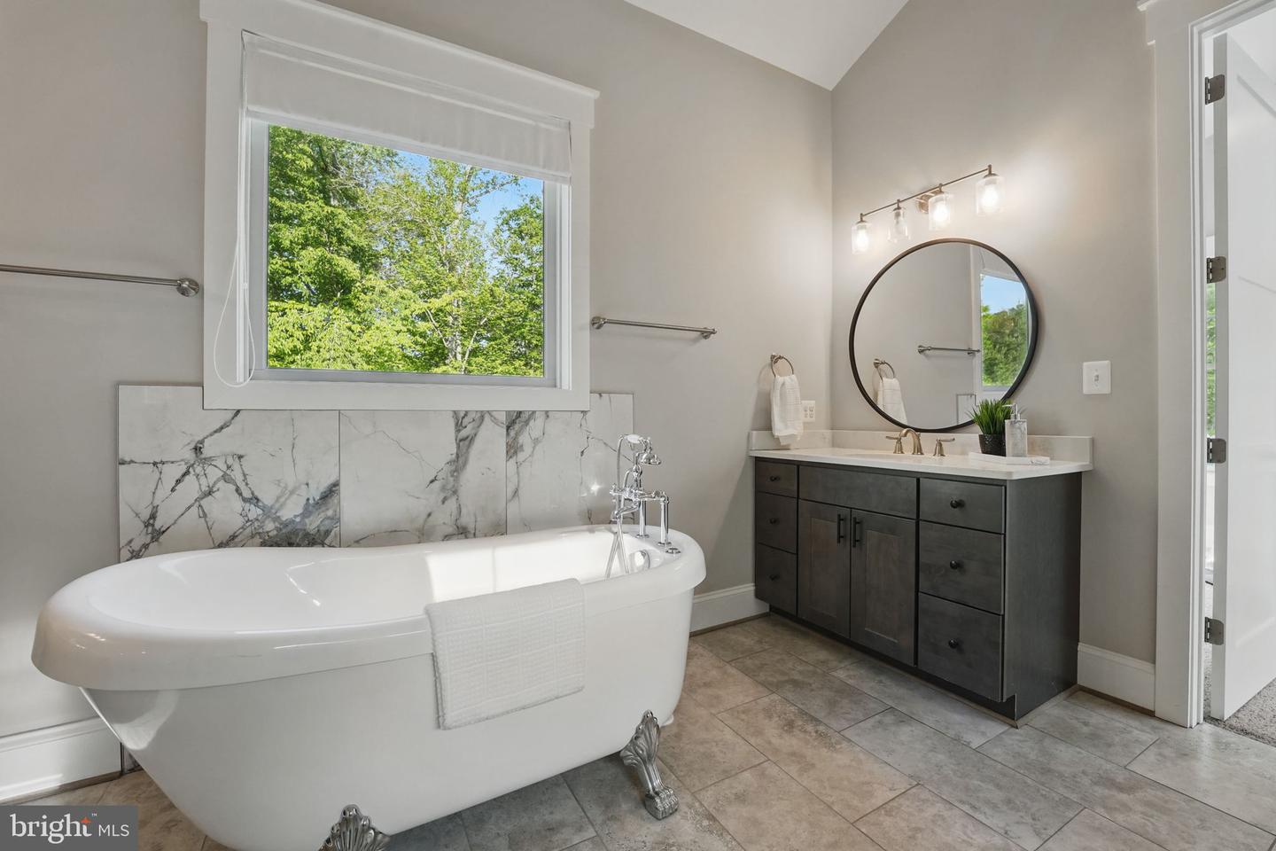 11607 LAWTER LN, CLIFTON, Virginia 20124, 4 Bedrooms Bedrooms, ,6 BathroomsBathrooms,Residential,For sale,11607 LAWTER LN,VAFX2238010 MLS # VAFX2238010