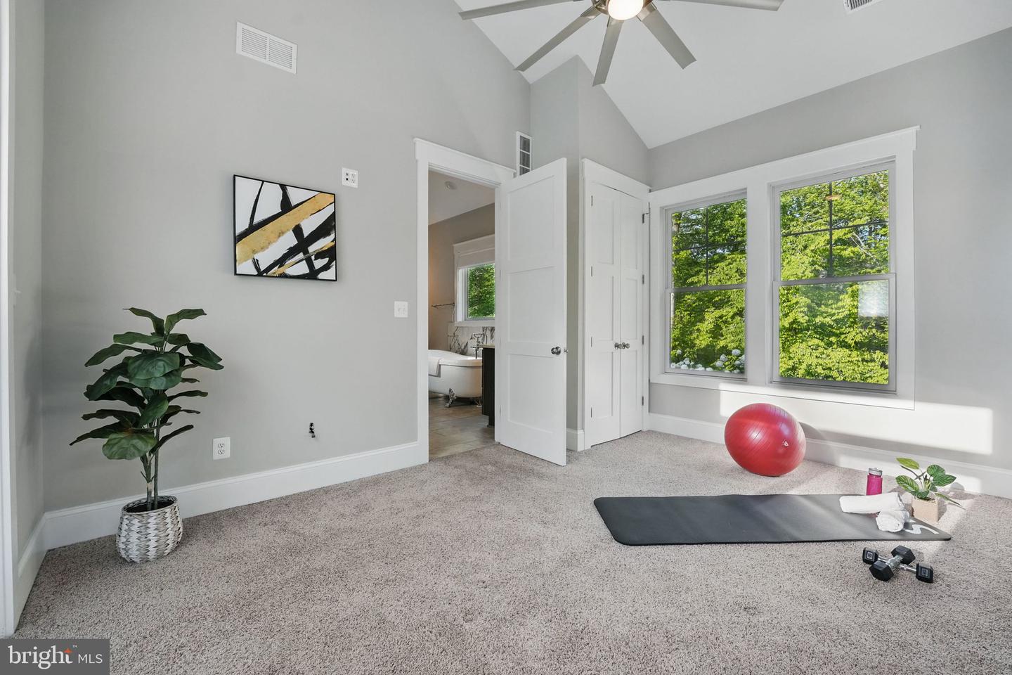 11607 LAWTER LN, CLIFTON, Virginia 20124, 4 Bedrooms Bedrooms, ,6 BathroomsBathrooms,Residential,For sale,11607 LAWTER LN,VAFX2238010 MLS # VAFX2238010