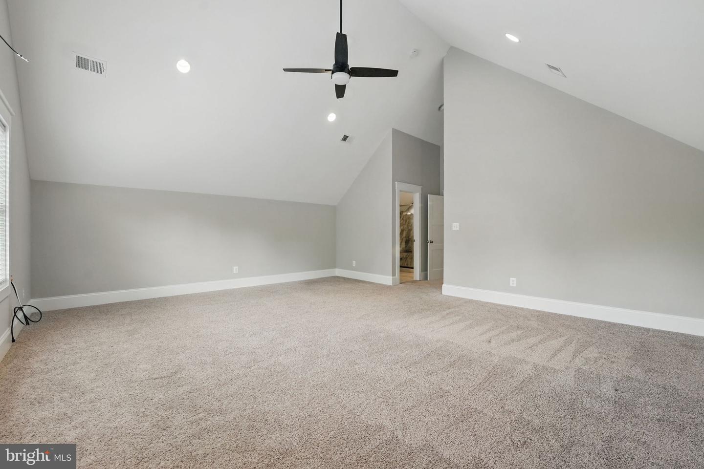 11607 LAWTER LN, CLIFTON, Virginia 20124, 4 Bedrooms Bedrooms, ,6 BathroomsBathrooms,Residential,For sale,11607 LAWTER LN,VAFX2238010 MLS # VAFX2238010