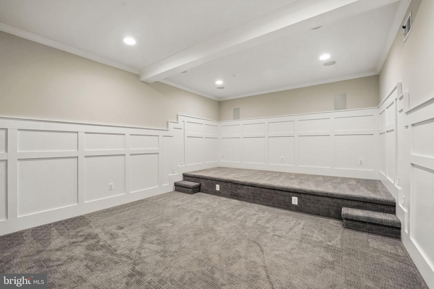 11607 LAWTER LN, CLIFTON, Virginia 20124, 4 Bedrooms Bedrooms, ,6 BathroomsBathrooms,Residential,For sale,11607 LAWTER LN,VAFX2238010 MLS # VAFX2238010