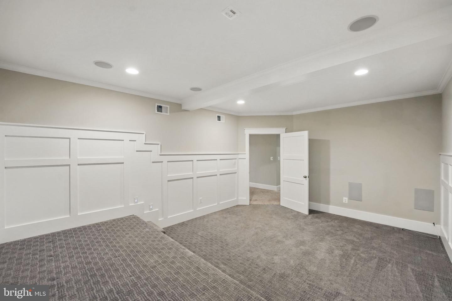 11607 LAWTER LN, CLIFTON, Virginia 20124, 4 Bedrooms Bedrooms, ,6 BathroomsBathrooms,Residential,For sale,11607 LAWTER LN,VAFX2238010 MLS # VAFX2238010