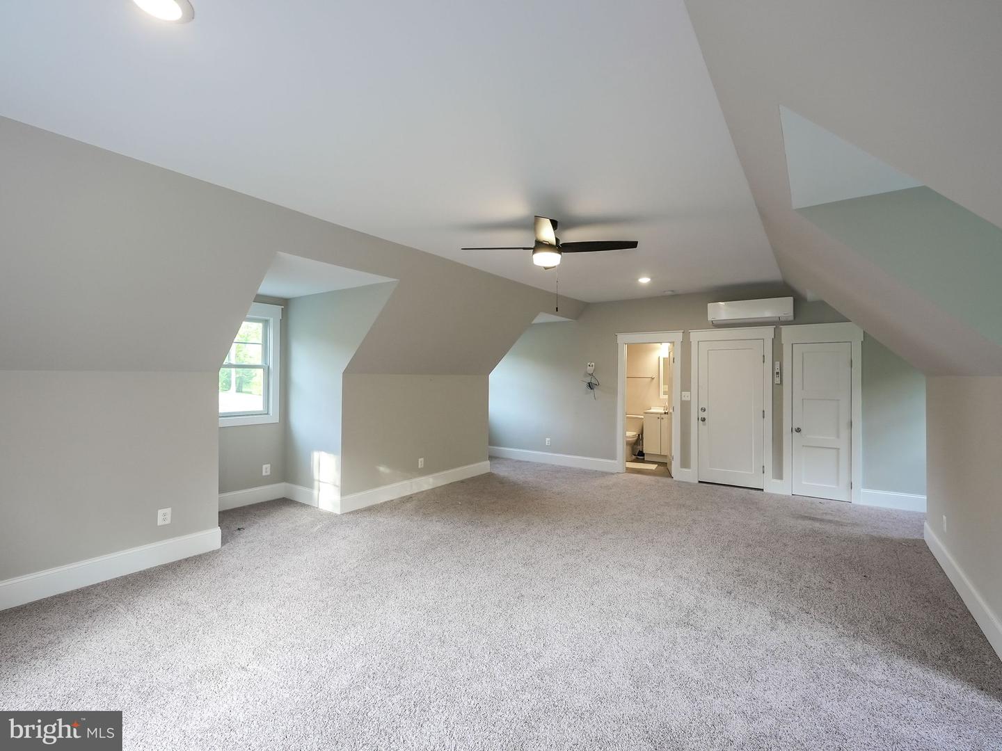 11607 LAWTER LN, CLIFTON, Virginia 20124, 4 Bedrooms Bedrooms, ,6 BathroomsBathrooms,Residential,For sale,11607 LAWTER LN,VAFX2238010 MLS # VAFX2238010