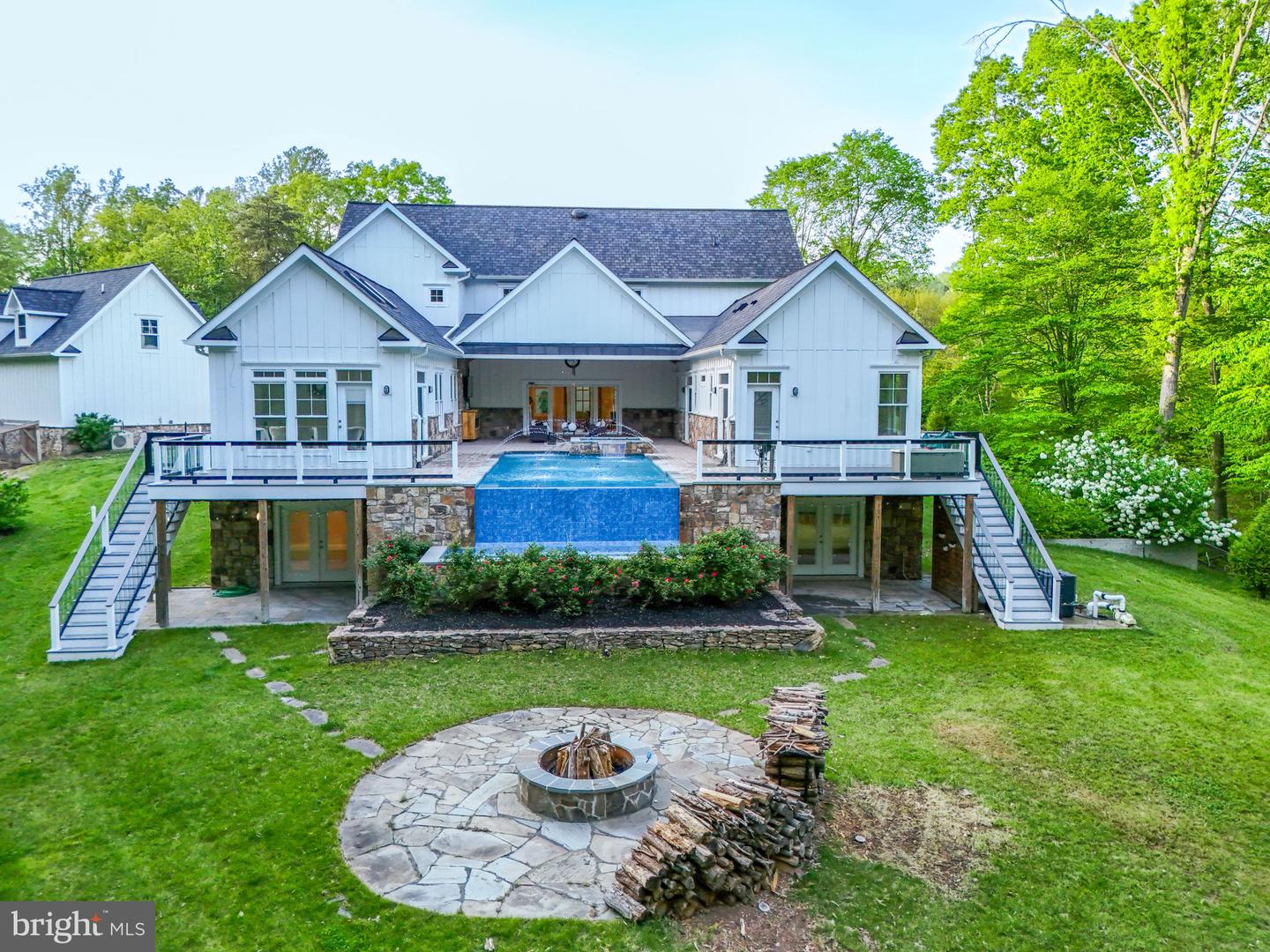 11607 LAWTER LN, CLIFTON, Virginia 20124, 4 Bedrooms Bedrooms, ,6 BathroomsBathrooms,Residential,For sale,11607 LAWTER LN,VAFX2238010 MLS # VAFX2238010