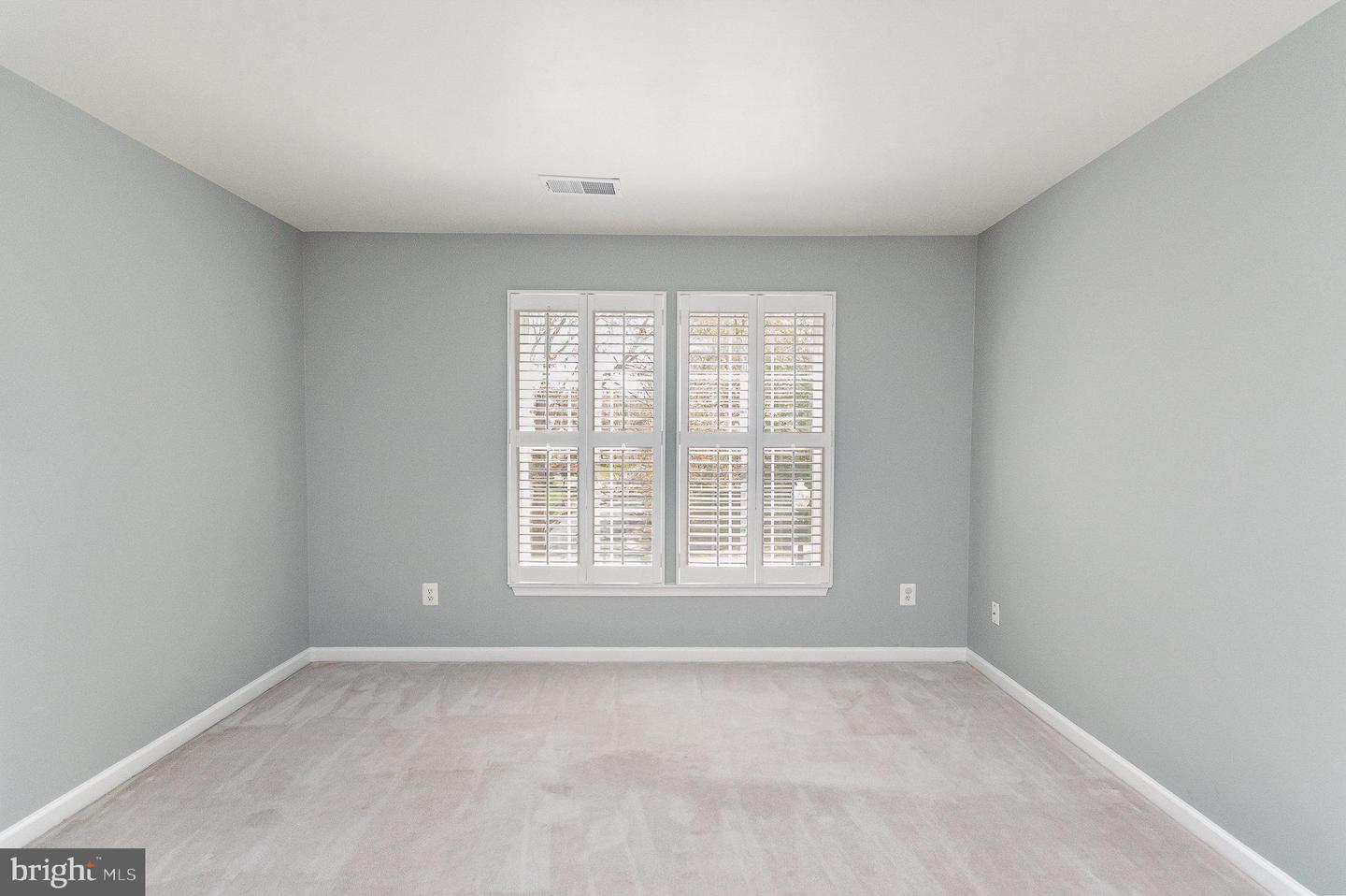 26137 RACHEL HILL DR, CHANTILLY, Virginia 20152, 4 Bedrooms Bedrooms, ,3 BathroomsBathrooms,Residential,For sale,26137 RACHEL HILL DR,VALO2095300 MLS # VALO2095300