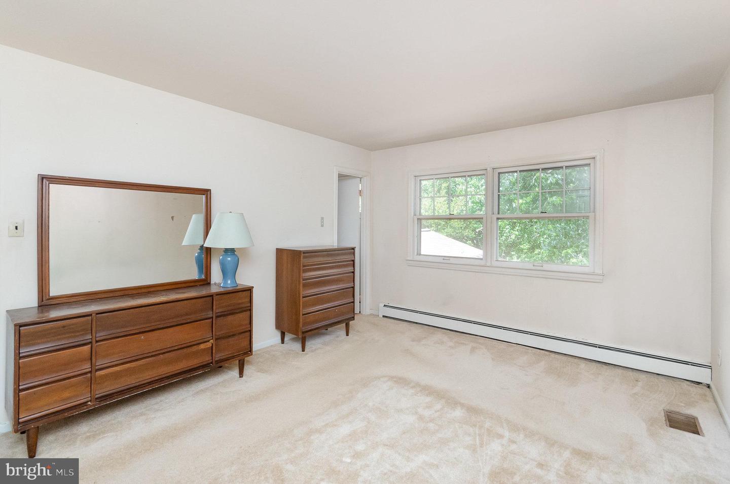 903 N STERLING BLVD, STERLING, Virginia 20164, 4 Bedrooms Bedrooms, ,2 BathroomsBathrooms,Residential,For sale,903 N STERLING BLVD,VALO2095314 MLS # VALO2095314