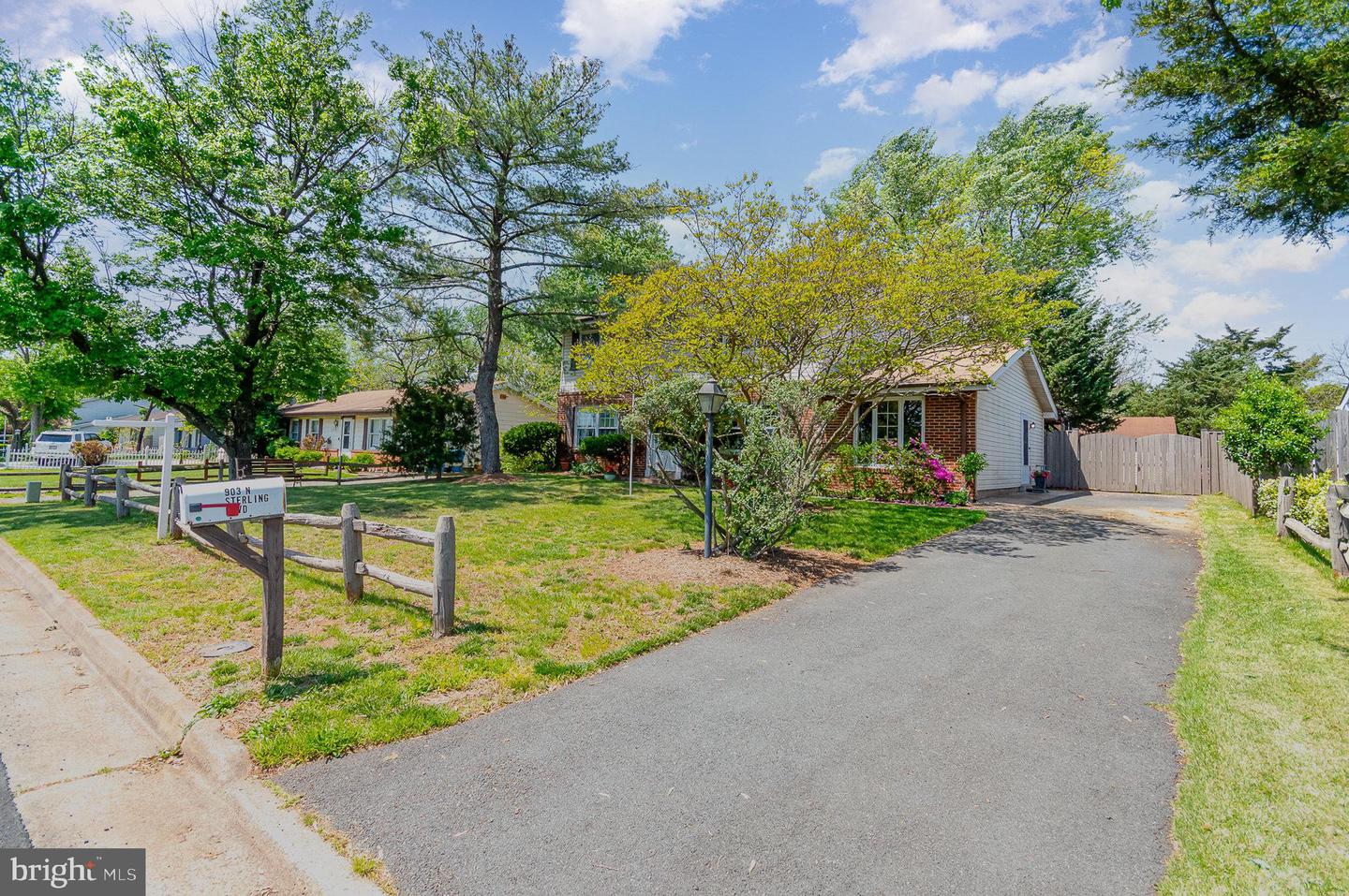 903 N STERLING BLVD, STERLING, Virginia 20164, 4 Bedrooms Bedrooms, ,2 BathroomsBathrooms,Residential,For sale,903 N STERLING BLVD,VALO2095314 MLS # VALO2095314