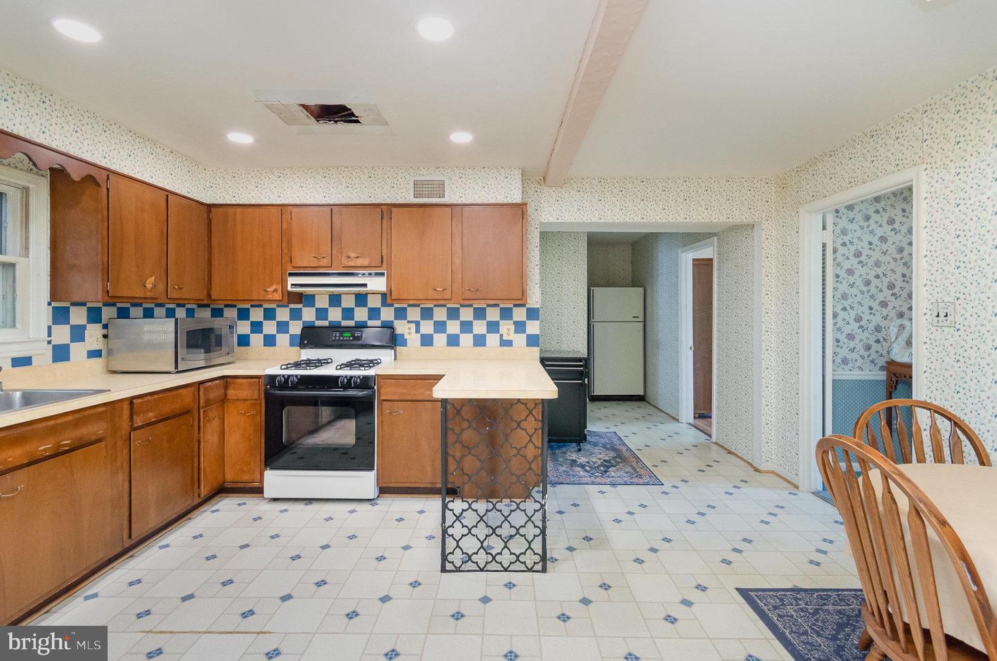 903 N STERLING BLVD, STERLING, Virginia 20164, 4 Bedrooms Bedrooms, ,2 BathroomsBathrooms,Residential,For sale,903 N STERLING BLVD,VALO2095314 MLS # VALO2095314