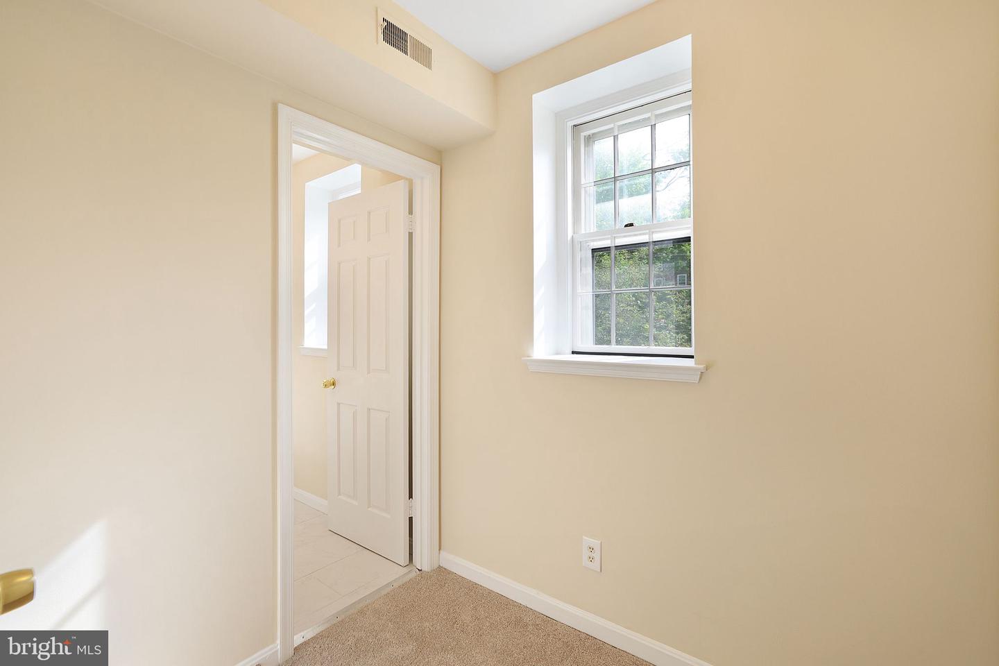 3710 39TH ST NW #D172, WASHINGTON, District Of Columbia 20016, ,1 BathroomBathrooms,Residential,For sale,3710 39TH ST NW #D172,DCDC2198618 MLS # DCDC2198618