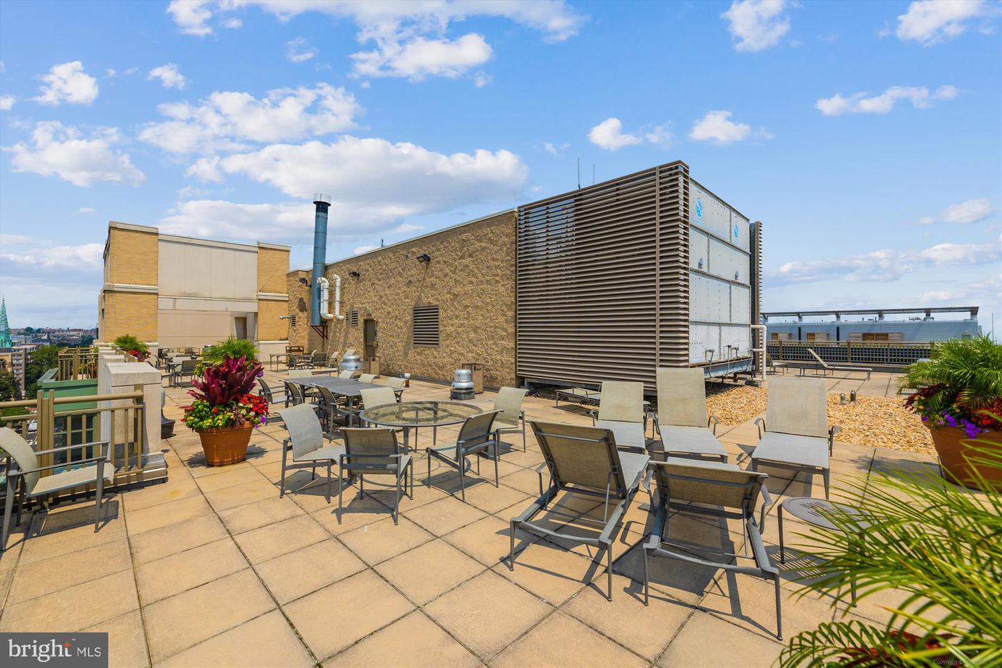 1150 K ST NW #706, WASHINGTON, District Of Columbia 20005, 1 Bedroom Bedrooms, ,1 BathroomBathrooms,Residential,For sale,1150 K ST NW #706,DCDC2198624 MLS # DCDC2198624