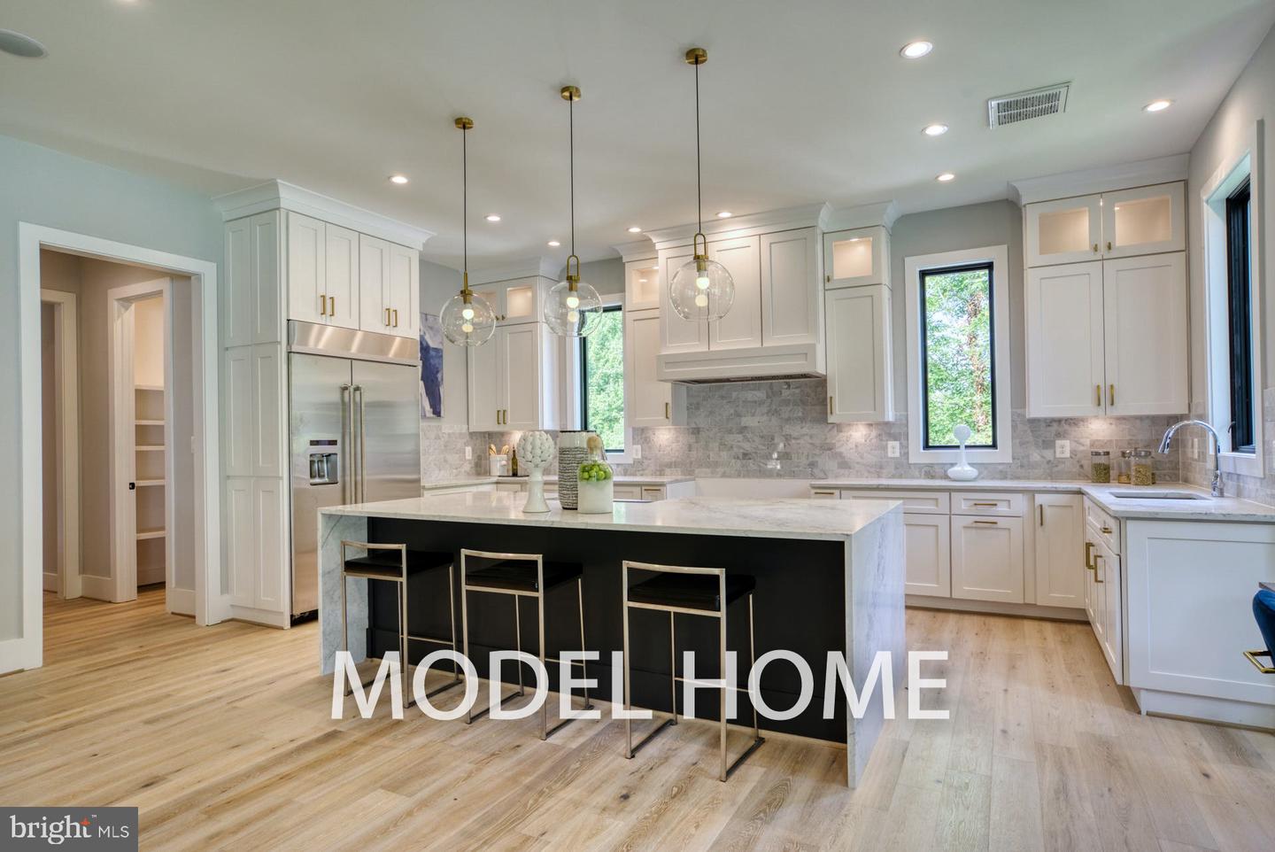 1628 CRAIG LN, MCLEAN, Virginia 22101, 7 Bedrooms Bedrooms, ,6 BathroomsBathrooms,Residential,For sale,1628 CRAIG LN,VAFX2238088 MLS # VAFX2238088