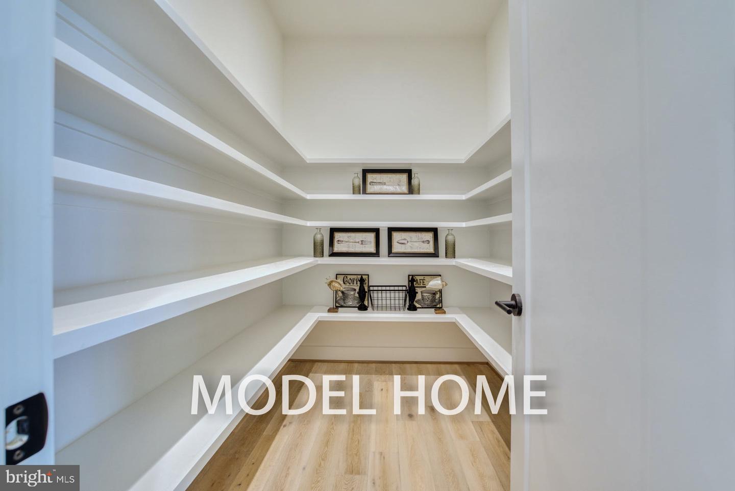 1628 CRAIG LN, MCLEAN, Virginia 22101, 7 Bedrooms Bedrooms, ,6 BathroomsBathrooms,Residential,For sale,1628 CRAIG LN,VAFX2238088 MLS # VAFX2238088