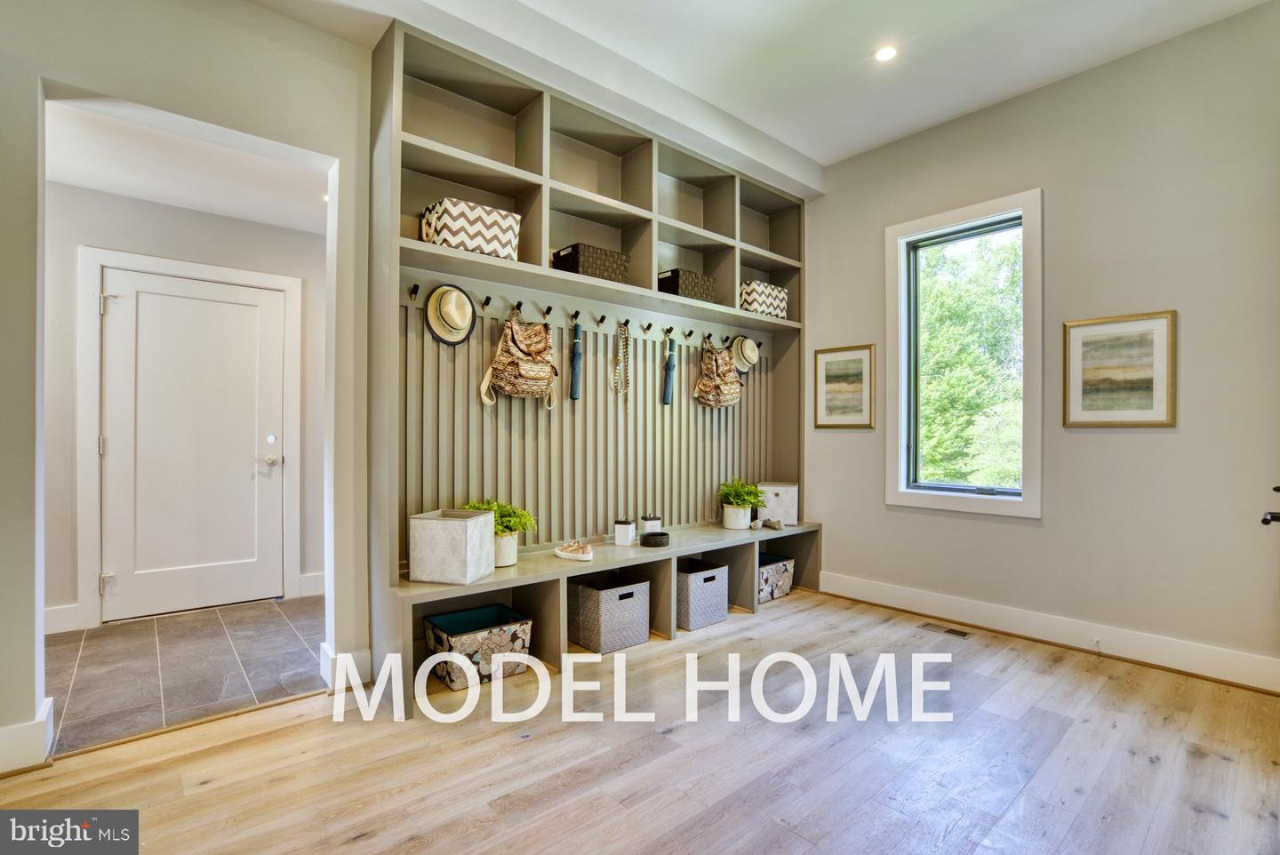1628 CRAIG LN, MCLEAN, Virginia 22101, 7 Bedrooms Bedrooms, ,6 BathroomsBathrooms,Residential,For sale,1628 CRAIG LN,VAFX2238088 MLS # VAFX2238088