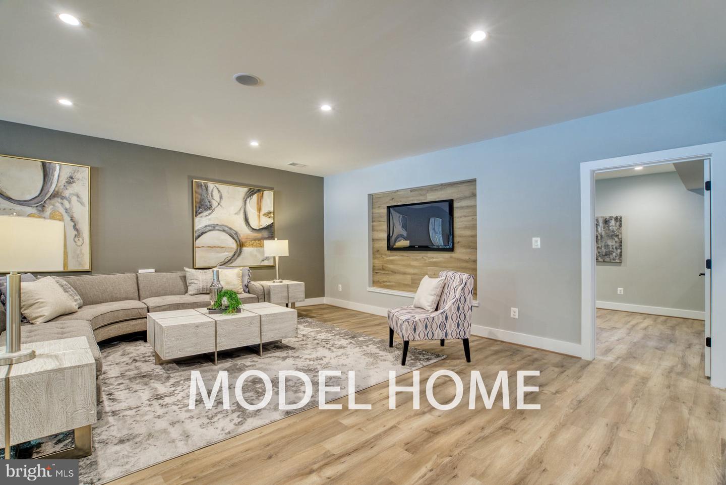 1628 CRAIG LN, MCLEAN, Virginia 22101, 7 Bedrooms Bedrooms, ,6 BathroomsBathrooms,Residential,For sale,1628 CRAIG LN,VAFX2238088 MLS # VAFX2238088