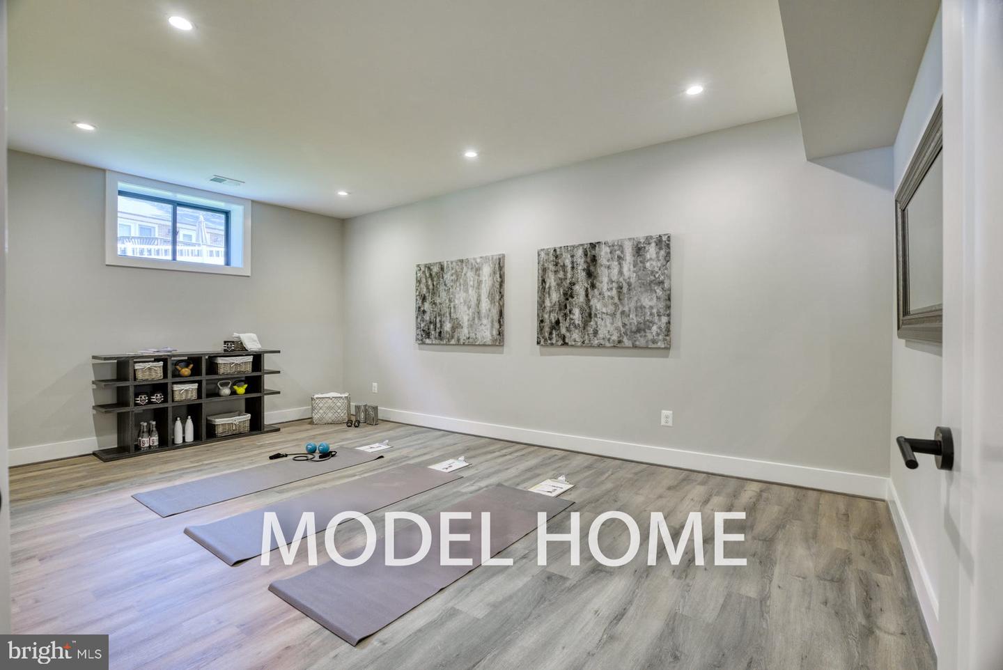 1628 CRAIG LN, MCLEAN, Virginia 22101, 7 Bedrooms Bedrooms, ,6 BathroomsBathrooms,Residential,For sale,1628 CRAIG LN,VAFX2238088 MLS # VAFX2238088