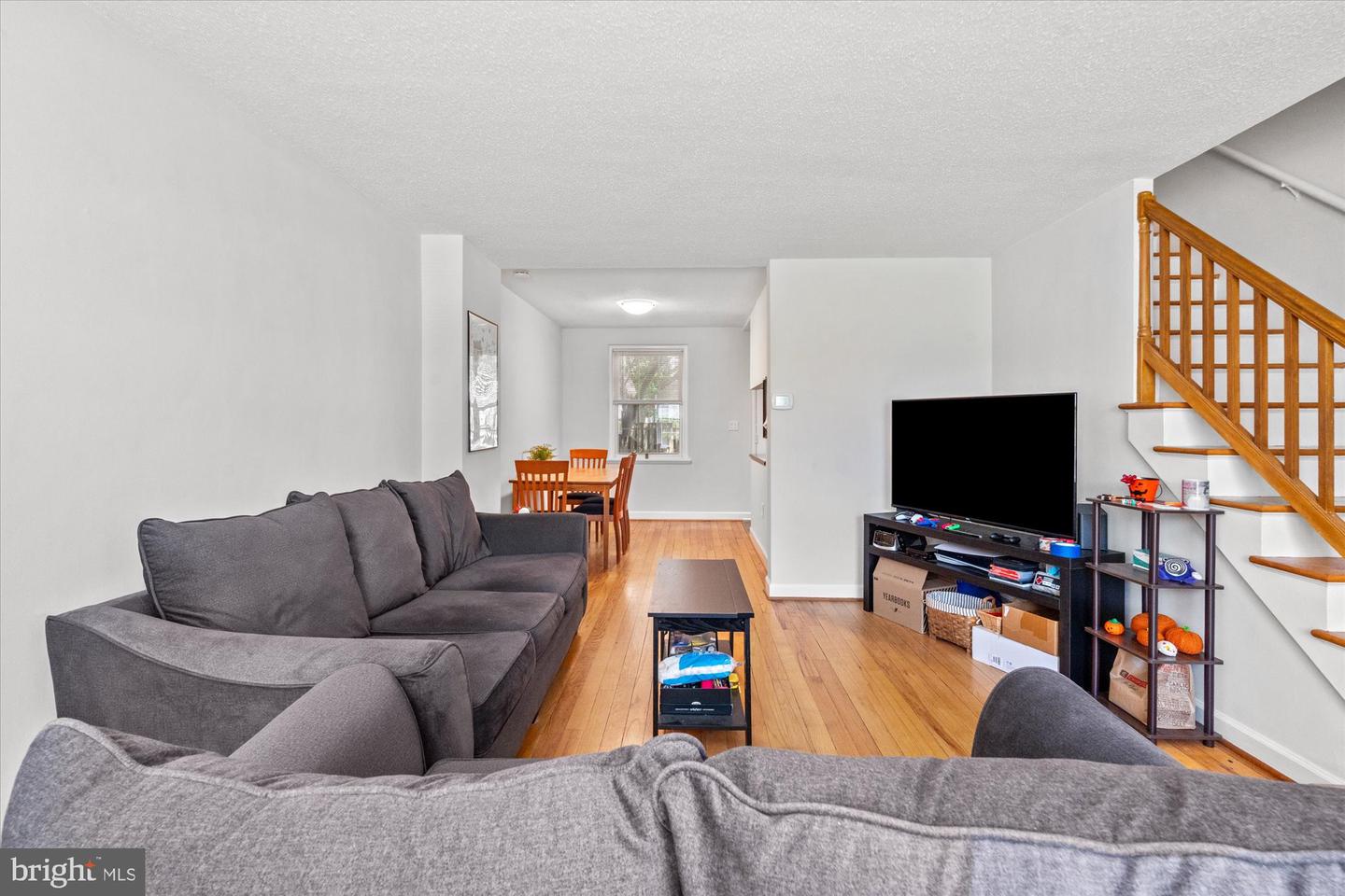 3414 S UTAH ST #B, ARLINGTON, Virginia 22206, 2 Bedrooms Bedrooms, ,2 BathroomsBathrooms,Residential,For sale,3414 S UTAH ST #B,VAAR2056912 MLS # VAAR2056912
